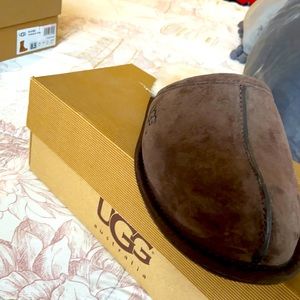 Men’s Ugg leather and fur slippers